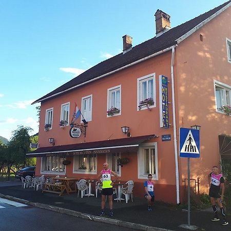 Hotel Mance Brod na Kupi Exterior photo